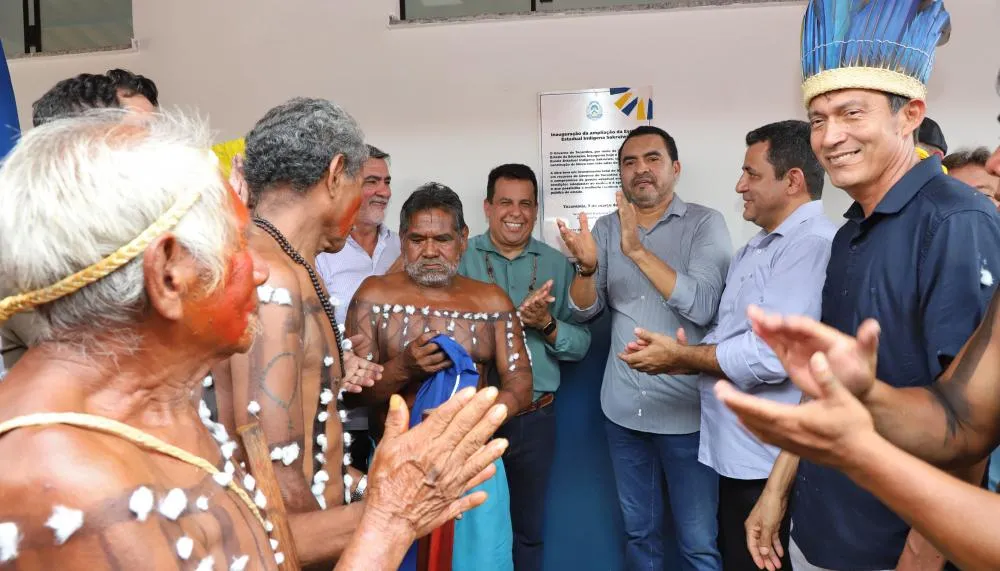 Governador Wanderlei Barbosa entrega ampliação de escolas indígenas em Tocantínia e Lagoa da Confusão