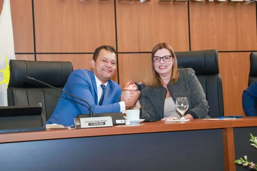 Zé Branquim recebe Claudia Lelis em seu gabinete e reforça parceria por Palmas