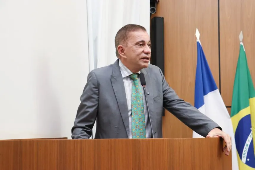 Amastha defende incentivo à tecnologia e destaca inovação tecnológica fundada por jovem palmense