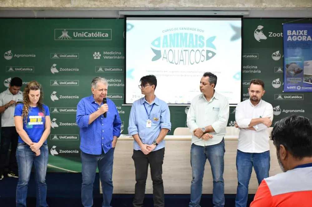 Adapec inicia curso de sanidade dos animais aquáticos e entrega kits para melhoria