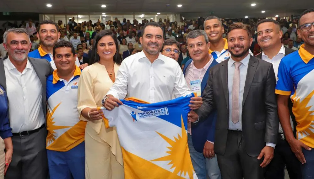 Em evento com vereadores, governador Wanderlei destaca a união para garantir avanços nos municípios