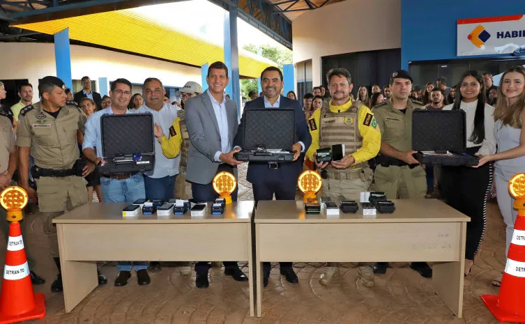 Com investimento de R$ 1,6 milhão, governador Wanderlei entrega novos equipamentos para o Detran