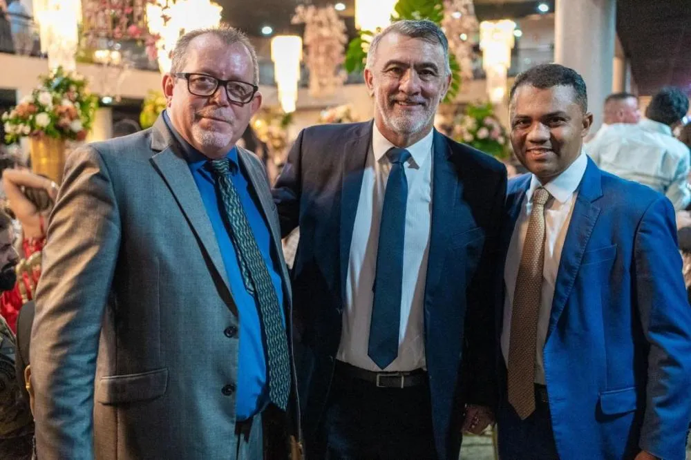 Moisemar prestigia baile de 35 anos do Sindicato dos Policiais Civis do Tocantins