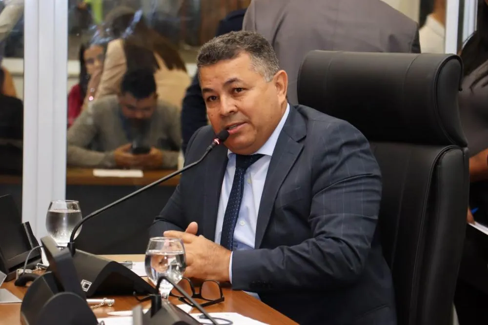 Vereador Folha solicita melhorias na infraestrutura da ETI Padre Josimo