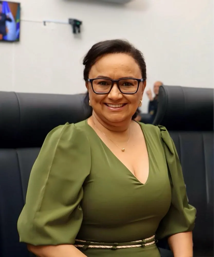 Professora Iolanda Castro reivindica construção de escolas em setores da região sul de Palmas