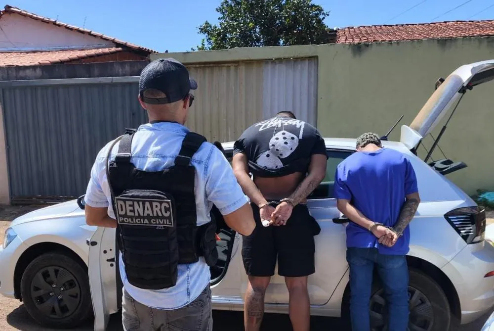 Polícia Civil prende dois indivíduos por tráfico de drogas na Arse 75 em Palmas