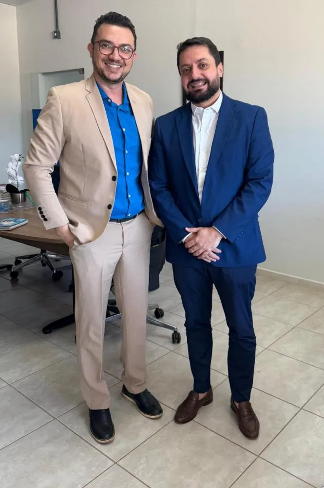 Secretário Cleison Nunes e o vereador Dr. Vinicius Pires.