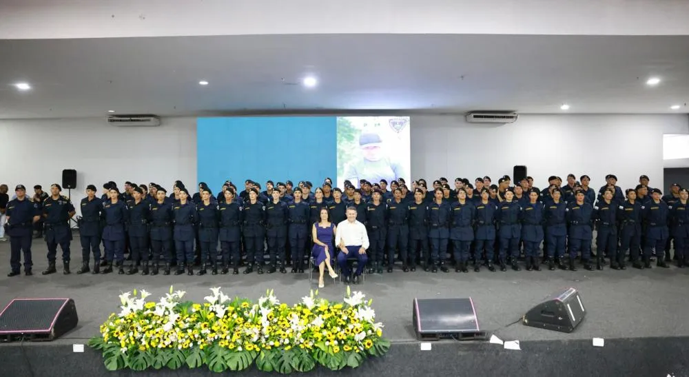 Prefeito reafirma compromisso com a GMP durante formatura de 96 novos membros da corporação