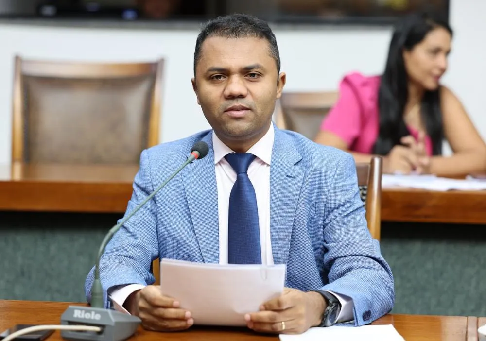 Lei de autoria do deputado Moisemar proíbe ligações automáticas de telemarketing no Tocantins