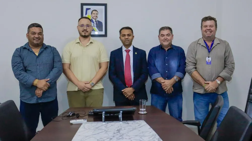Deputado Moisemar Marinho busca linha de crédito para microempreendedores das Praias de Itaguatins