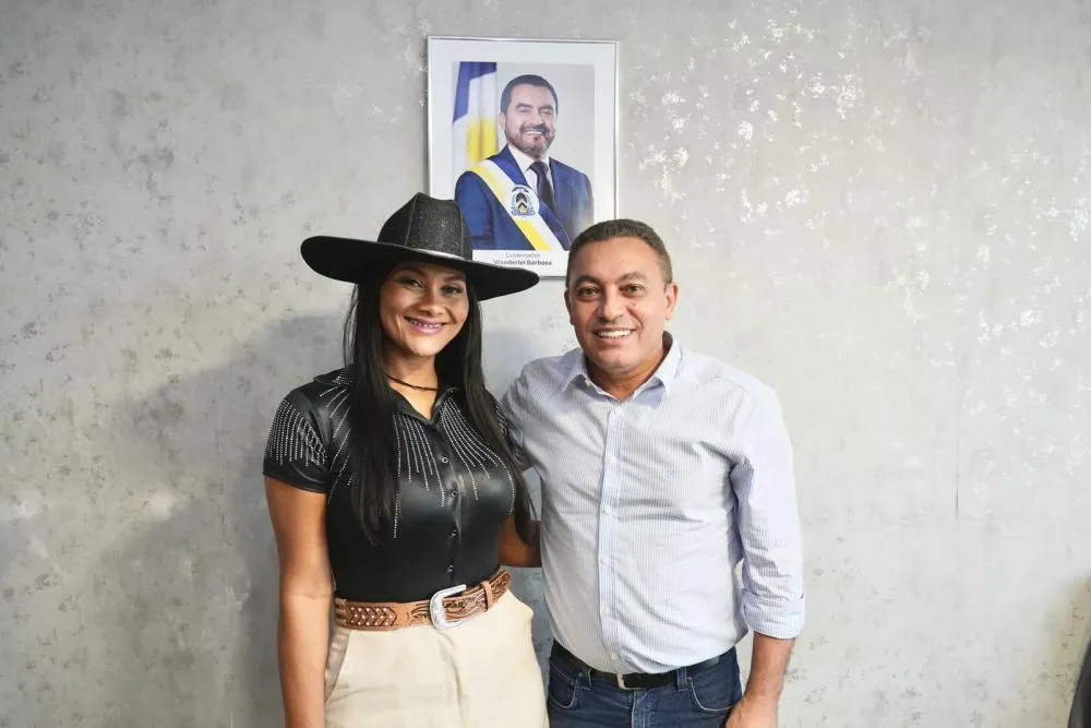 Cantora gospel Charleis de Palmas propõe lei para inclusão de artistas regionais em eventos financiados com verba pública