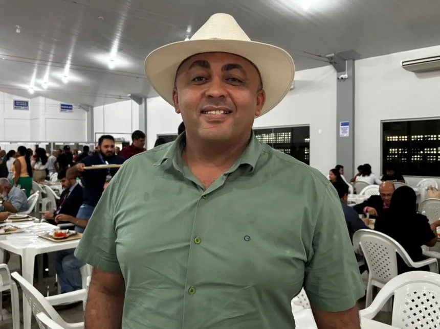 Vereador Dian Carlos participa da entrega do Restaurante Comunitário Tereza Cristina Ayres