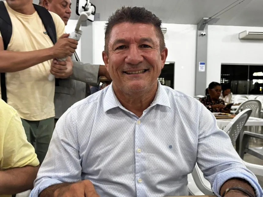 Vereador Márcio Reis acompanha reinauguração de restaurante comunitário na região norte de Palmas