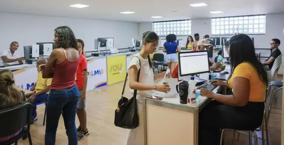 Erro na integração do transporte gera cobrança dupla para estudantes em Palmas