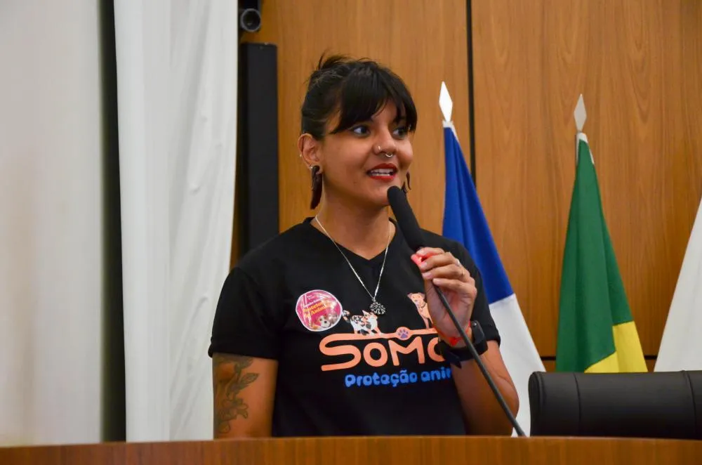 Projeto de Lei, do Coletivo SOMOS, propõe obrigatoriedade de denúncia de maus-tratos a animais por condomínios em Palmas