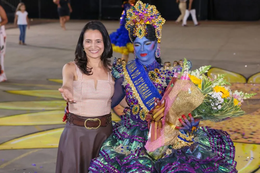 Ana Paula Santos é eleita Rainha do 33º Arraiá da Capital em noite de brilho e tradição