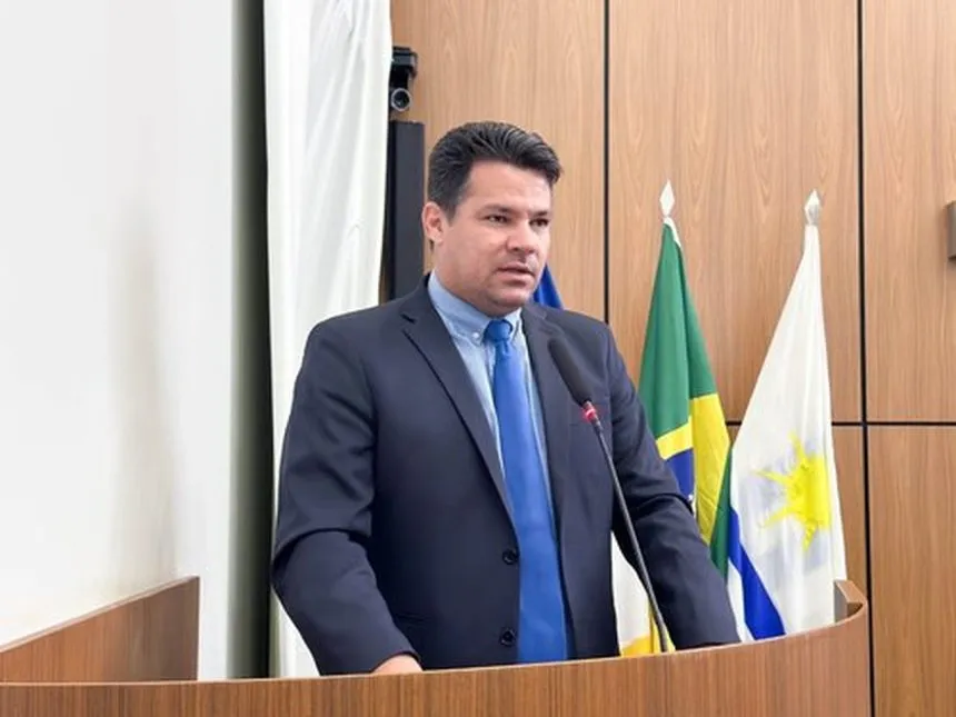 Vereador Walter Viana garante aprovação de obras de infraestrutura em cinco bairros de Palmas