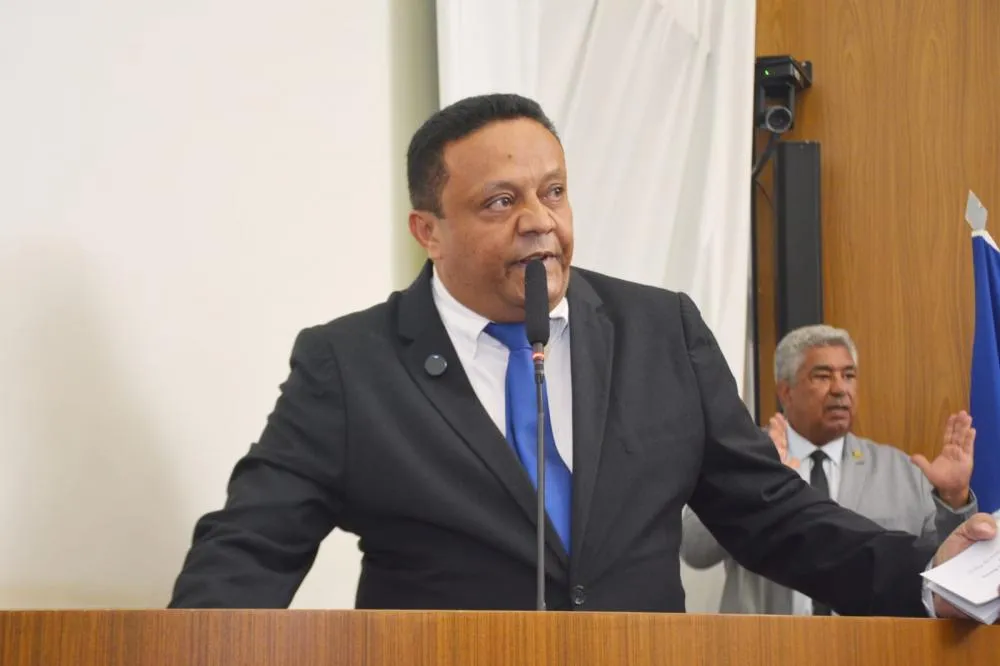 Vereador Petion Corado (PSB) toma posse na Câmara Municipal de Palmas