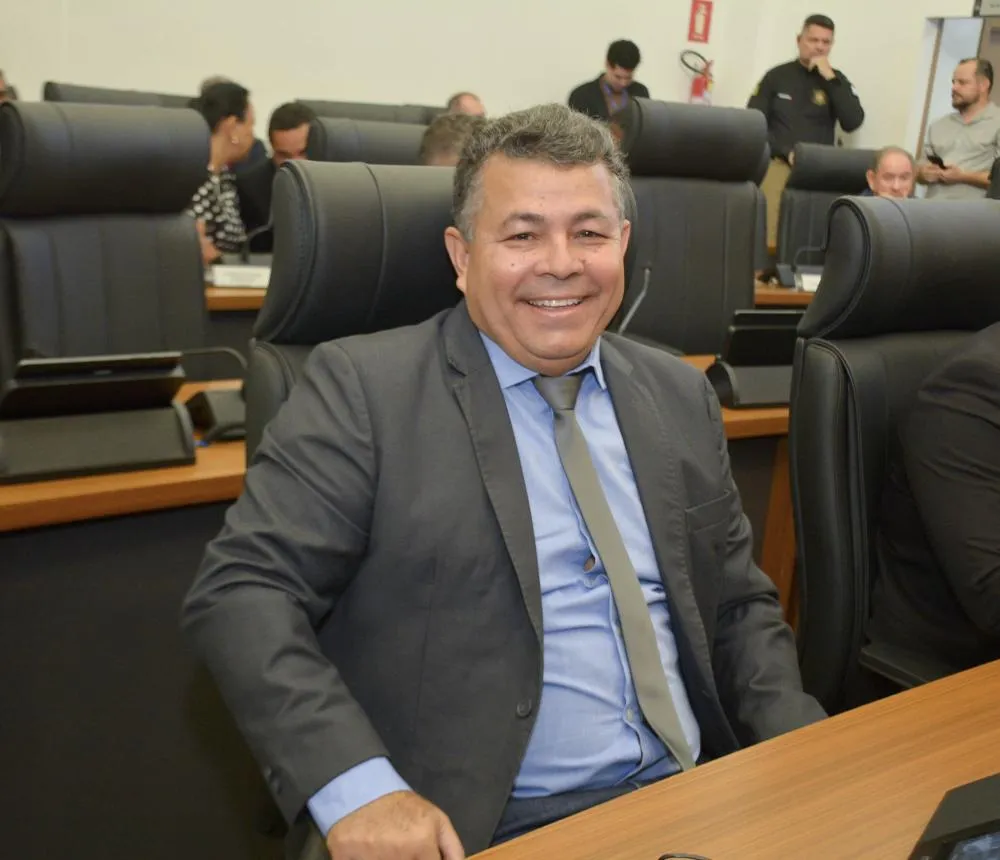 Vereador Folha solicita inclusão do Setor Universitário na rota de coleta de lixo domiciliar