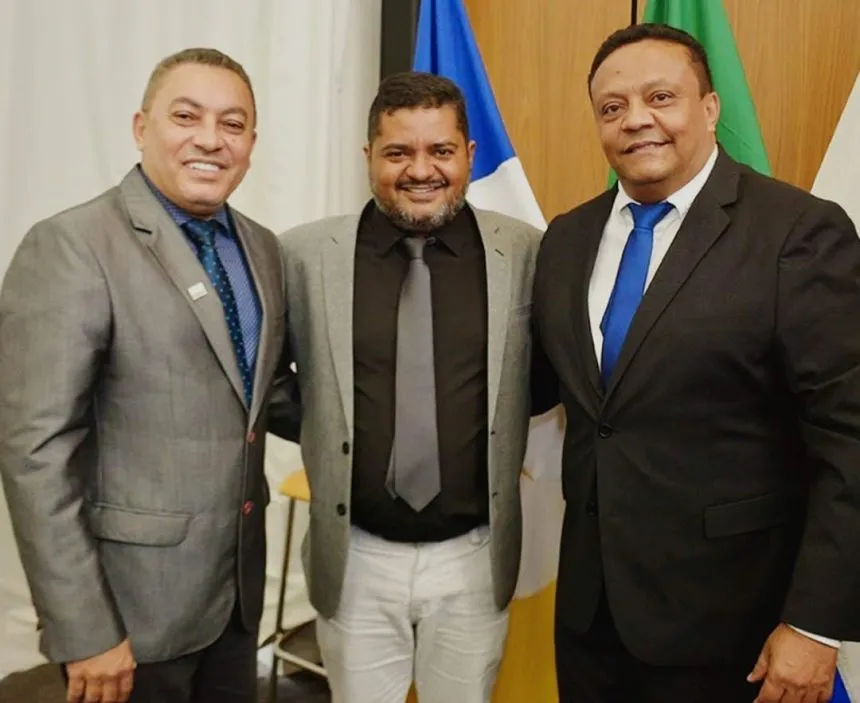 Vereador Balaio participa de sessão que oficializou Petion Corado como novo vereador de Palmas