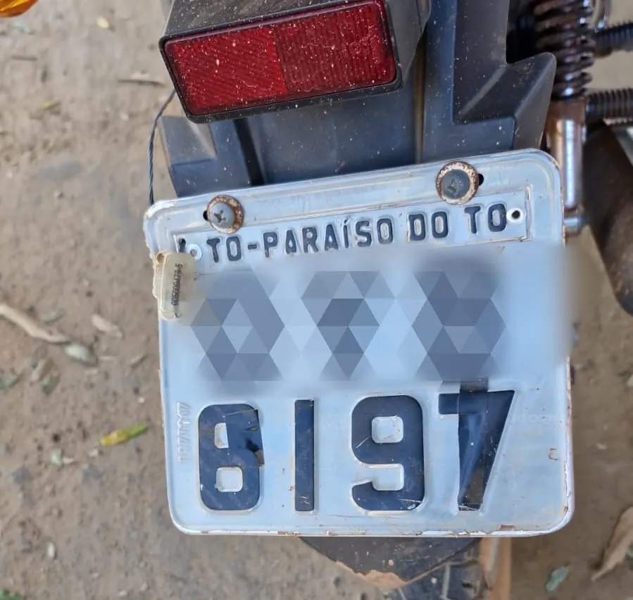 Fiscalização flagra motocicleta com placa adulterada em Palmas
