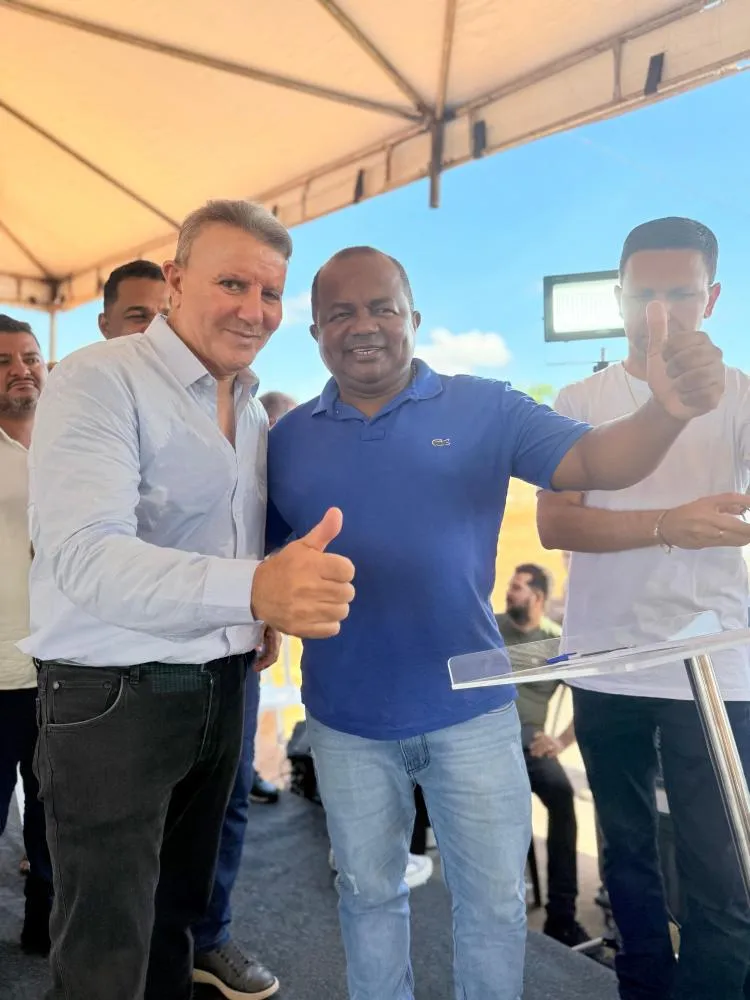 Joatan de Jesus parabeniza Eduardo Siqueira Campos pelo retorno à Prefeitura de Palmas