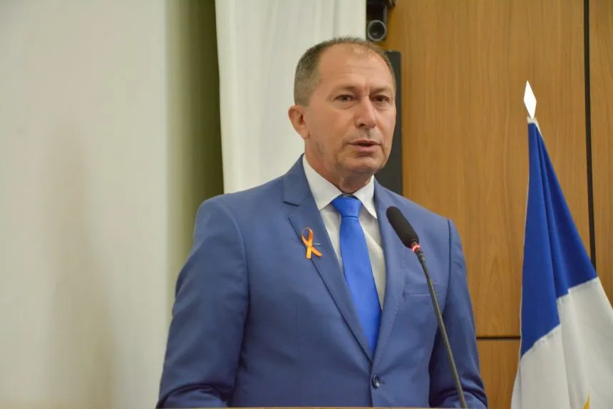 Pastor Manoel Bomfin solicita melhorias para a Avenida Taquari, região sul de Palmas