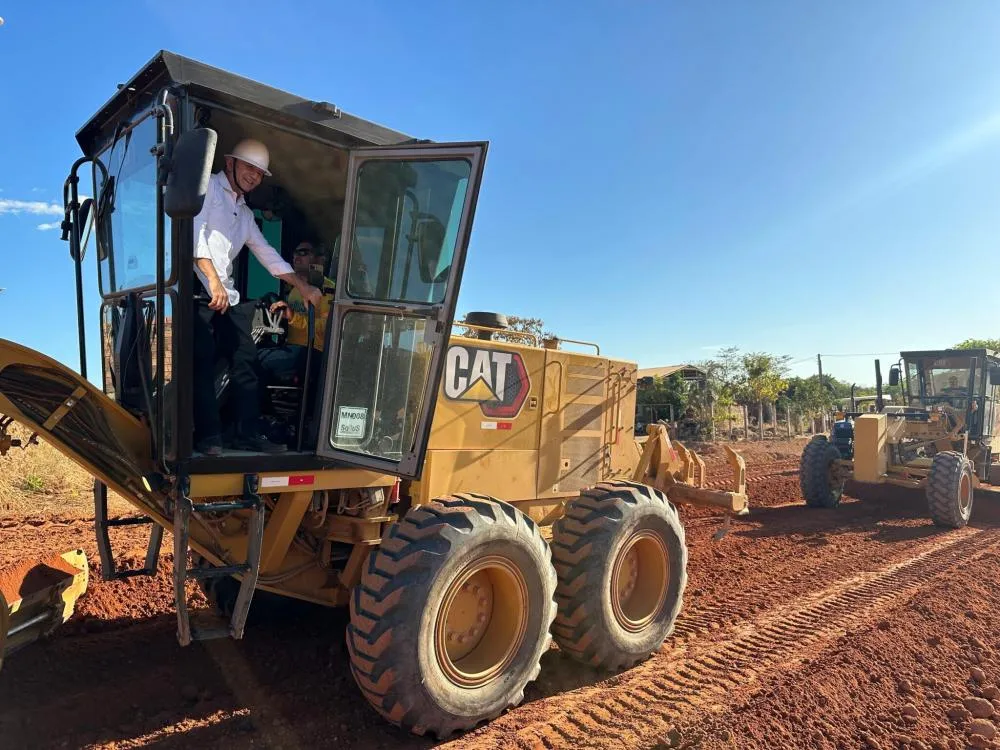 Prefeito Eduardo acompanha avanço de grandes obras no Distrito Industrial de Taquaralto e acesso à região norte