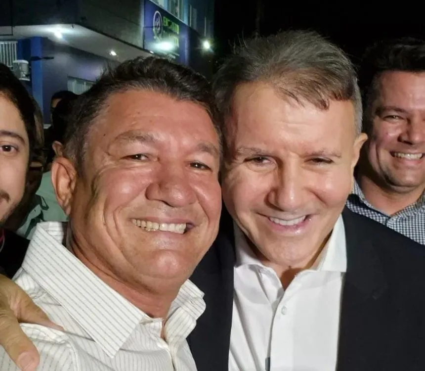 Márcio Reis participa da entrega da nova iluminação em LED da LO-10, na 403 Norte