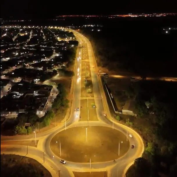 Avenida NS-15, em Palmas, recebe modernização e investimento de R$ 800mil em tecnologia em LED