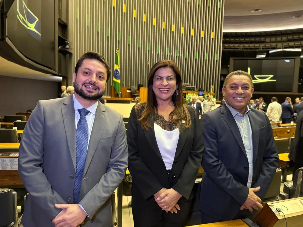 Vereador Marilon Barbosa prestigia cerimônia de homenagem dos 20 anos do Republicanos 