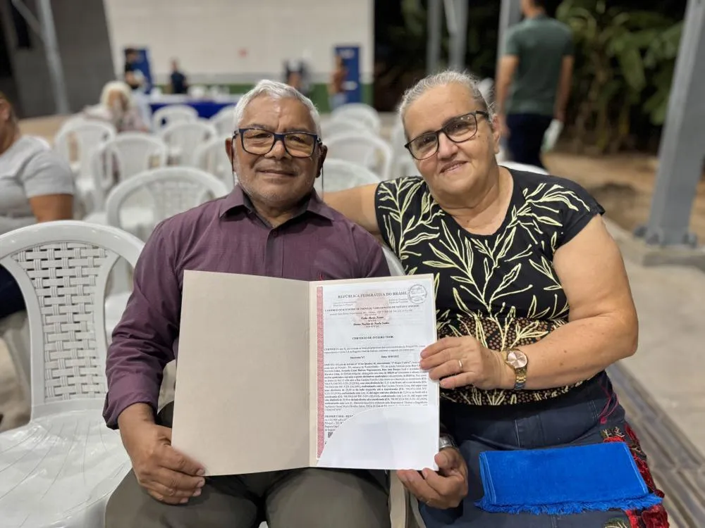 Governo do Tocantins entrega 126 títulos de imóveis nos municípios de Piraquê e Guaraí