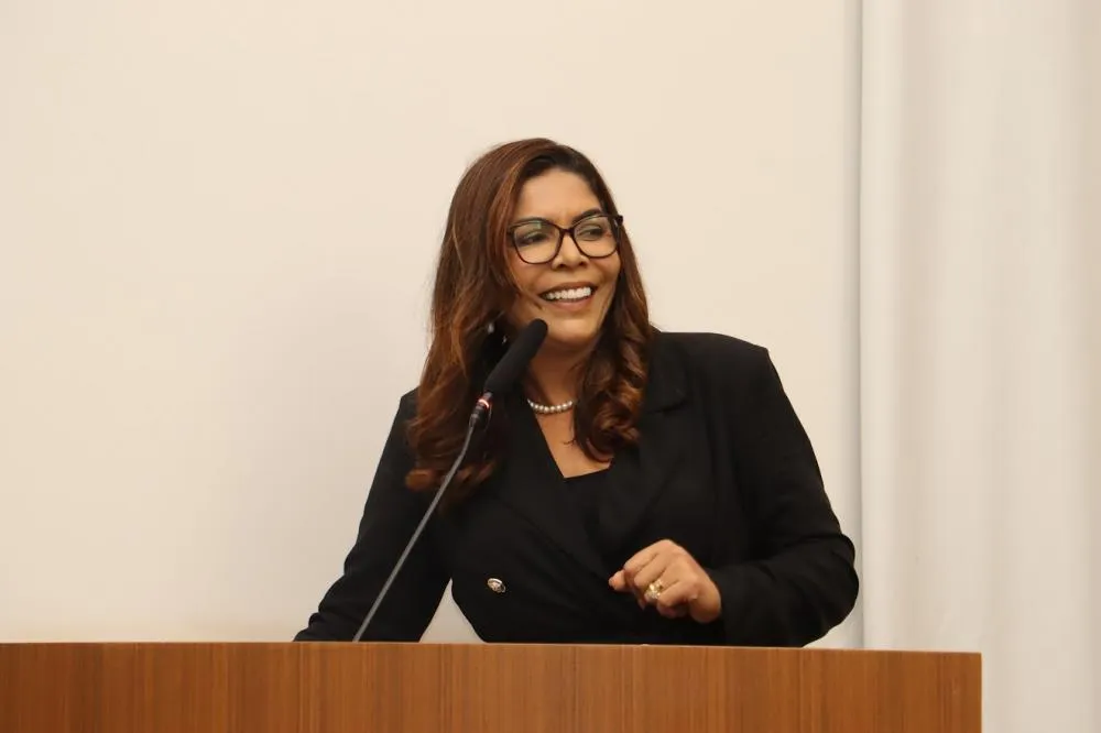 Delma Freitas solicita ação de limpeza para a Quadra 403 norte