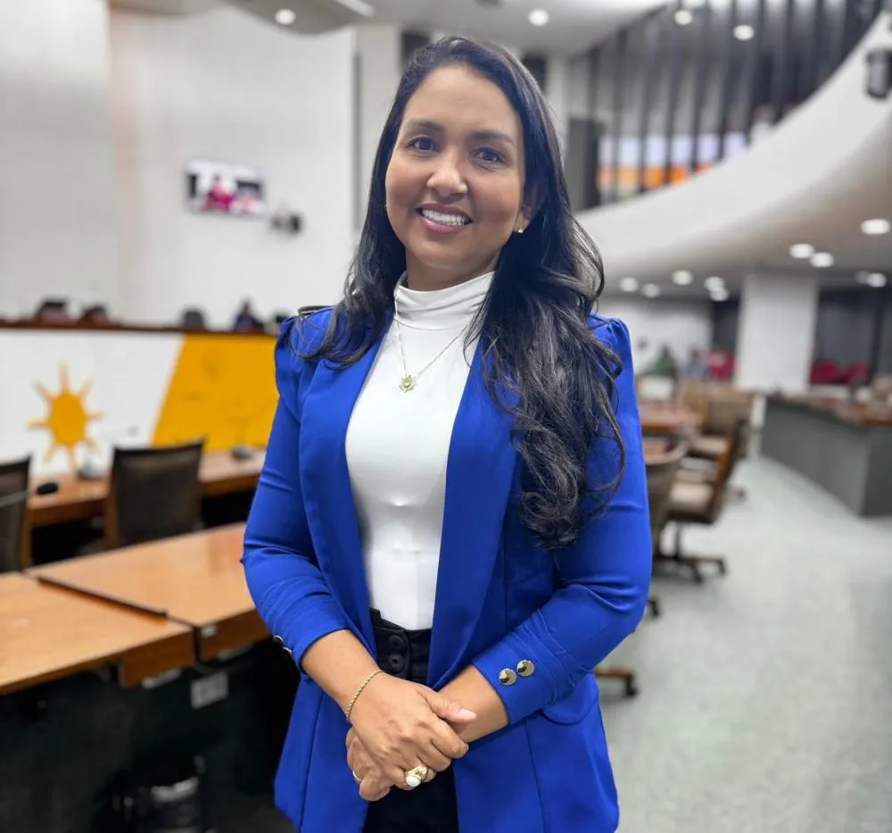 Deputada Vanda Monteiro apresenta projeto de lei que proíbe uso de elevadores por crianças desacompanhadas