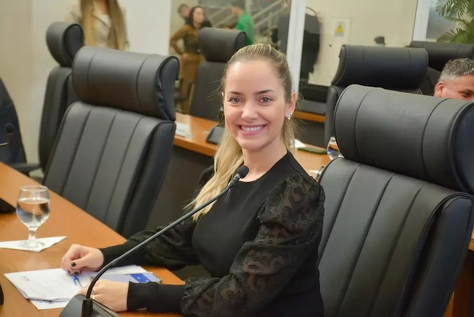 Vereadora MaryCats da Causa Animal realiza ação conjunta para castrar os animais da Praia da Graciosa