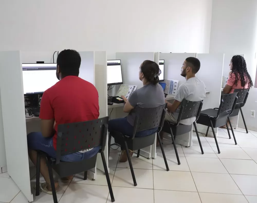 Detran dá início a implementação das provas teóricas de forma eletrônica