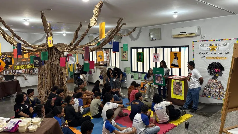 Baobá da Escola Estadual Vila Guaracy, árvore que na cultura africana representa força, resistência, sabedoria e ancestralidade. Foto: Seduc/Governo do Tocantins