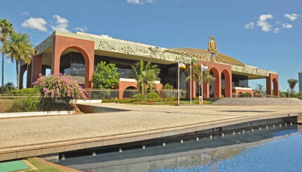 Governo do Estado cria comissão para avaliar atos da gestão interina, garantir continuidade dos serviços públicos