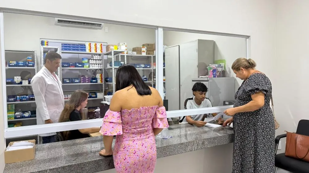 Normalização da aquisição e do estoque de medicamentos garantiu reposição contínua na rede municipal e mais segurança no tratamento dos pacientes – Foto: Gabriela Letrari