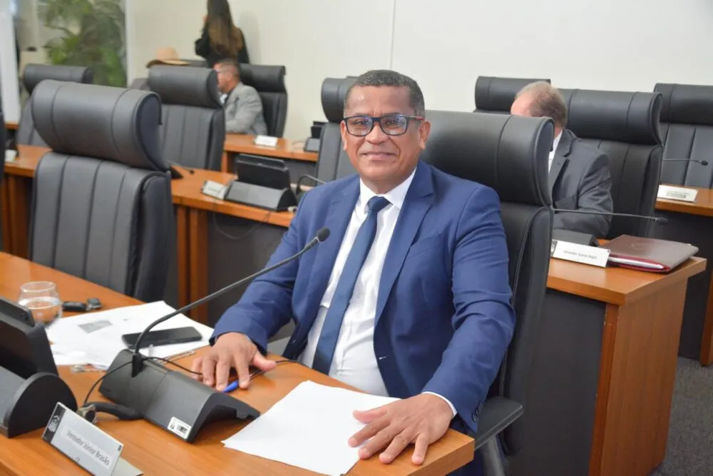 Vereador Júnior Brasão reassume vaga na Câmara de Palmas após nova nomeação de Amastha