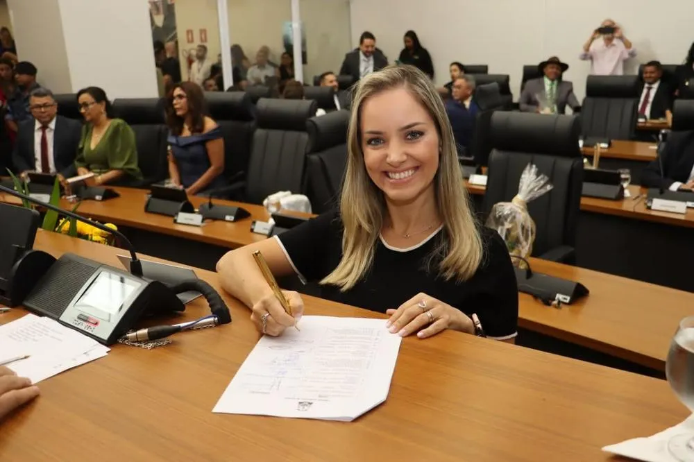 Vereadora MaryCats da Causa Animal propõe programa de capacitação para protetores de animais em Palmas 