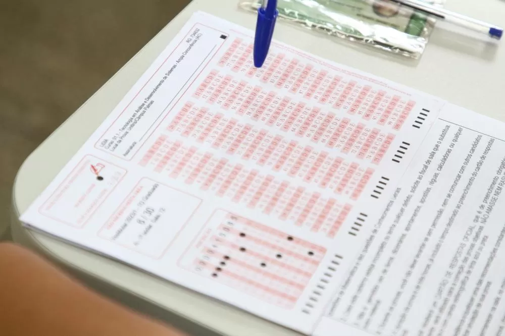 Unitins divulga gabarito preliminar do vestibular 2025/1 para cursos EaD