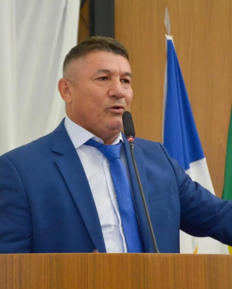 Vereador Márcio Reis requer reforma e limpeza da Escola Municipal Lúcia Sales, no Taquari