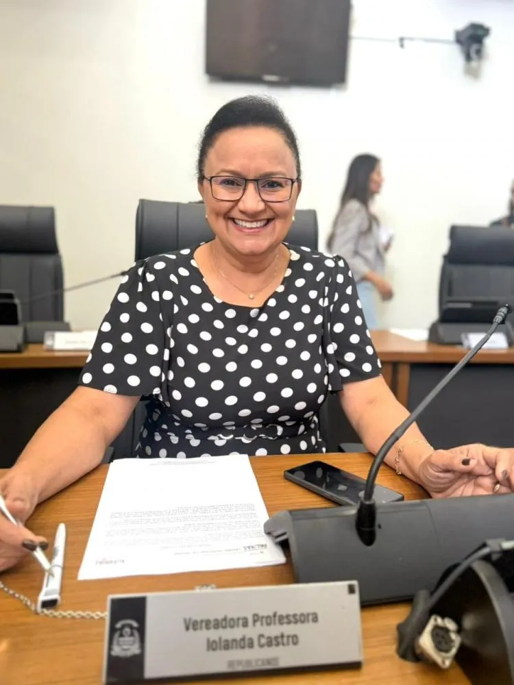 Vereadora Professora Iolanda Castro solicita manutenção urgente da ciclovia da Avenida Siqueira Campos