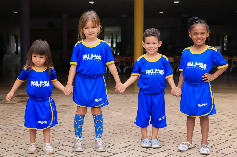 Prefeitura de Palmas inicia entrega dos novos uniformes com a cor azul, atendendo pedido das famílias