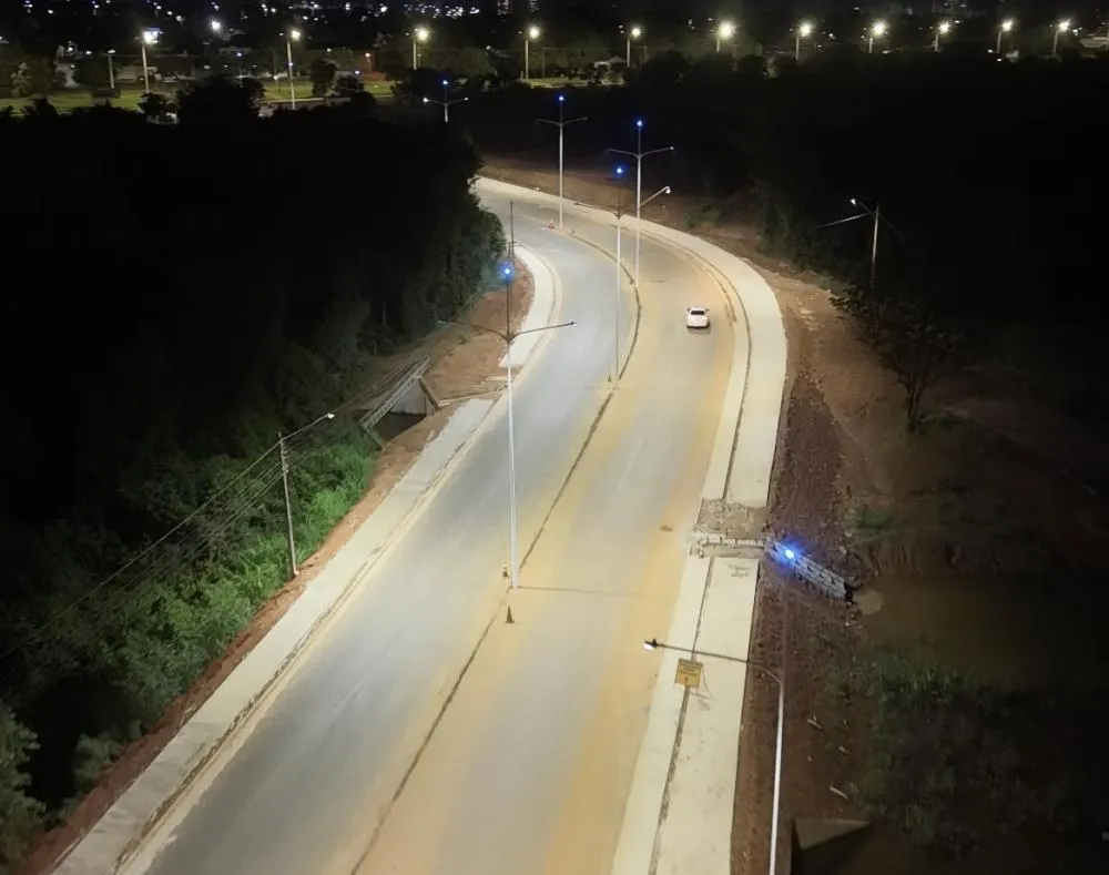 Nova via de acesso à região norte de Palmas recebe iluminação em LED