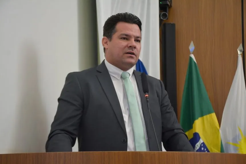 Vereador Walter Viana propõe criação de escola de referência para alunos com diabetes tipo 1 na rede municipal de Palmas
