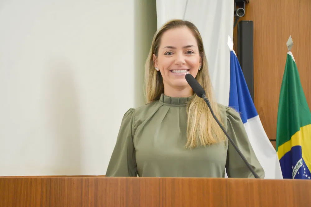 Vereadora MaryCats da Causa Animal solicita revitalização de faixas de pedestres em frente a escolas e hospitais de Palmas