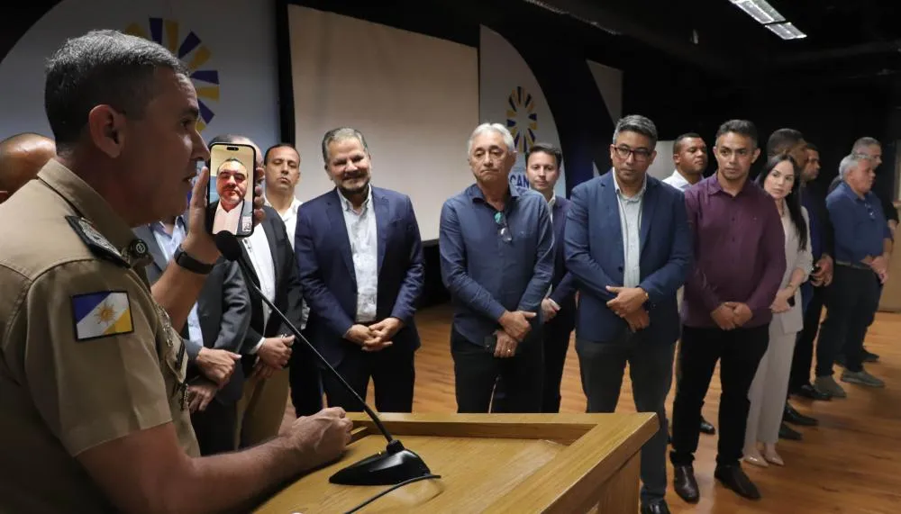 Durante reunião no auditório do Palácio Araguaia, governador Wanderlei Barbosa anunciou por meio de videoconferência a autorização para a construção da proposta de reestruturação PCCR dos militares. Foto: Márcio Vieira/Governo do Tocantins