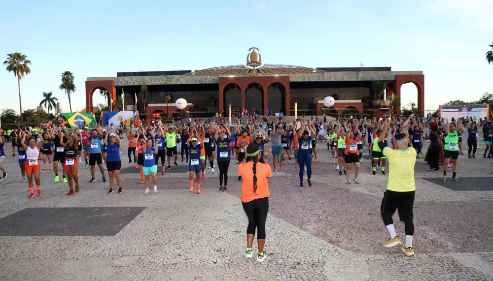 Governo do Tocantins transforma Praça dos Girassóis em palco de cultura, esporte e empreendedorismo